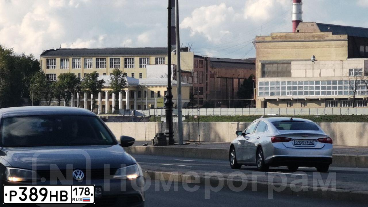 Фото автомобиля VOLKSWAGEN JETTA, 2014 — госномер Р389НВ178. Цвет: ТЕМНО-СЕРЫЙ
