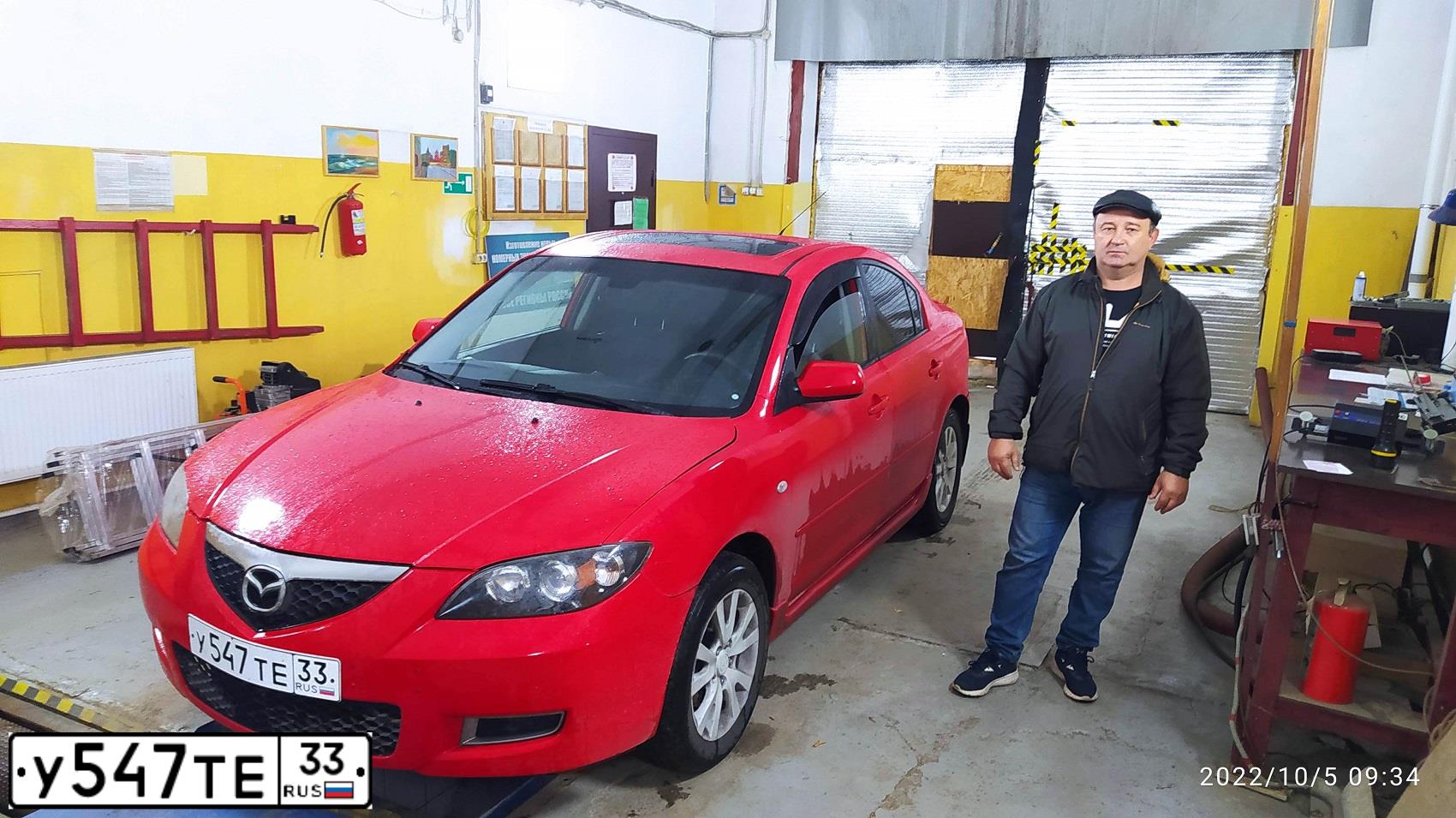 Фото автомобиля MAZDA 3, 2007 — госномер У547ТЕ33. Цвет: КРАСНЫЙ