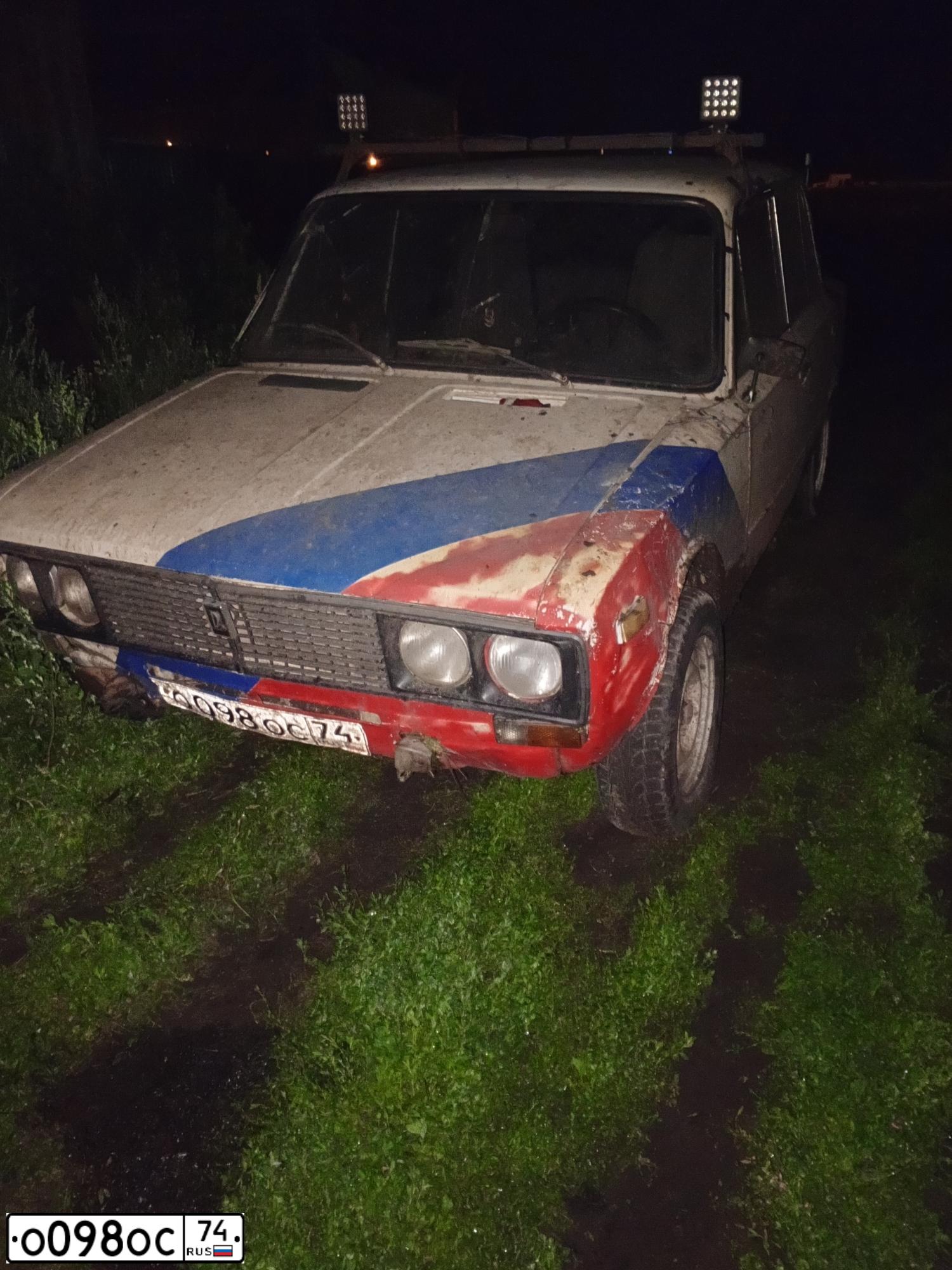 Фото автомобиля LADA 2106, 2000 — госномер О098ОС74. Цвет: ЯРКО-БЕЛЫЙ