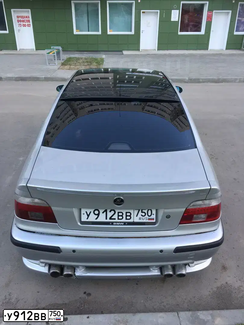Фото автомобиля BMW SERIE 5, 1998 — госномер У770НМ55. Цвет: СЕРЕБРИСТЫЙ