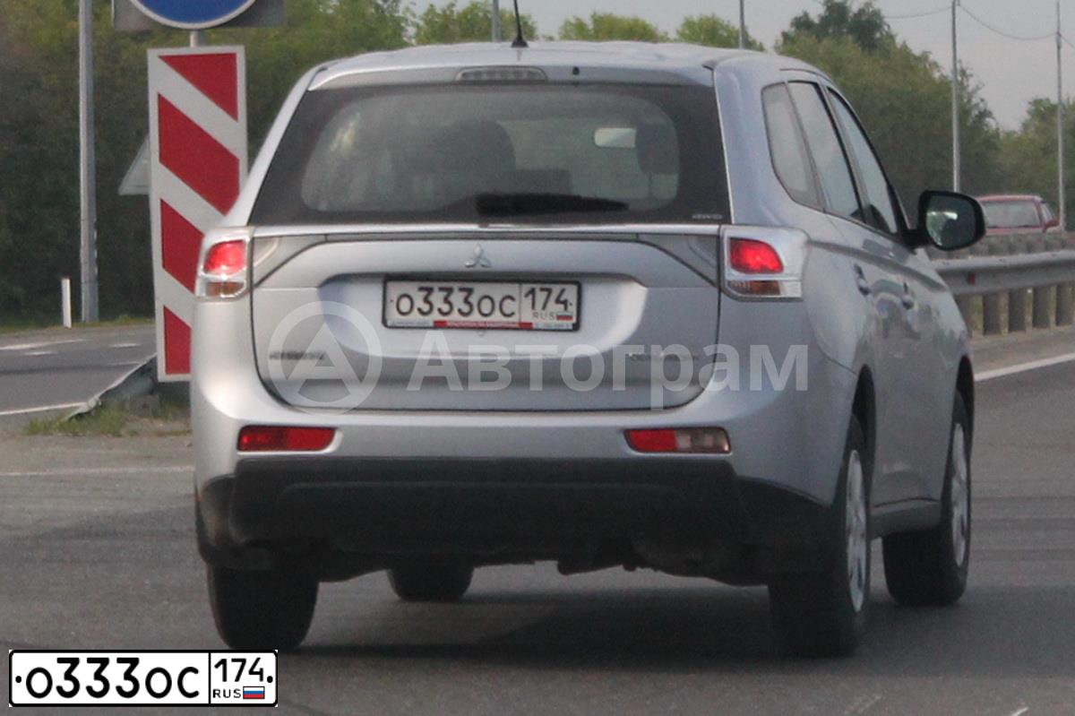 Фото автомобиля FORD FOCUS, 2010 — госномер О333ОС174. Цвет: СЕРЕБРИСТЫЙ