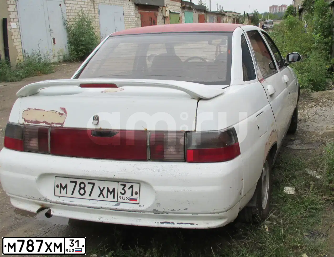 Фото автомобиля ВАЗ21102, 1999 — госномер С318УЕ31. Цвет: ЯРКО-БЕЛЫЙ