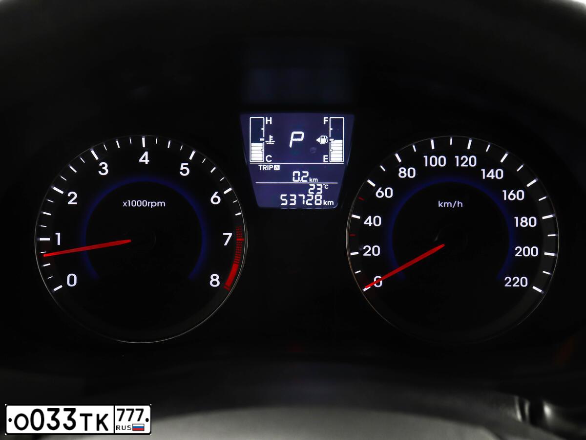 Фото автомобиля HYUNDAI SOLARIS, 2016 — госномер Р232СС790