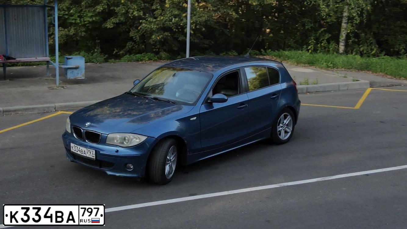 Фото автомобиля BMW SERIE 1, 2006 — госномер К526СР13. Цвет: синий