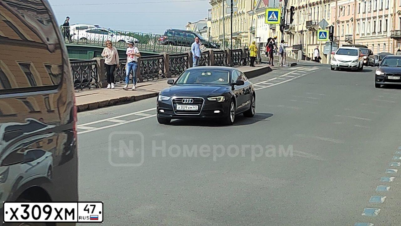 Фото автомобиля SKODA OCTAVIA, 2014 — госномер Х309ХМ47. Цвет: ТЕМНО-СЕРЫЙ