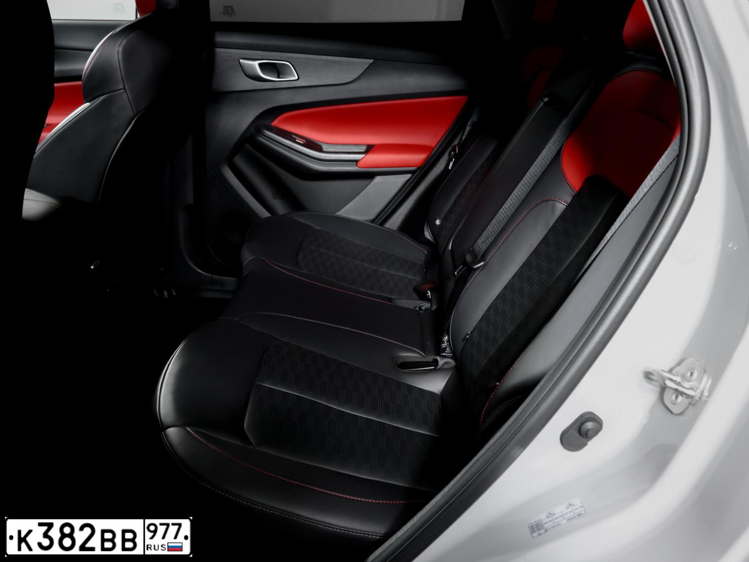 Фото автомобиля CHANGAN CS55PLUS, 2023 — госномер К382ВВ977. Цвет: СЕРЫЙ