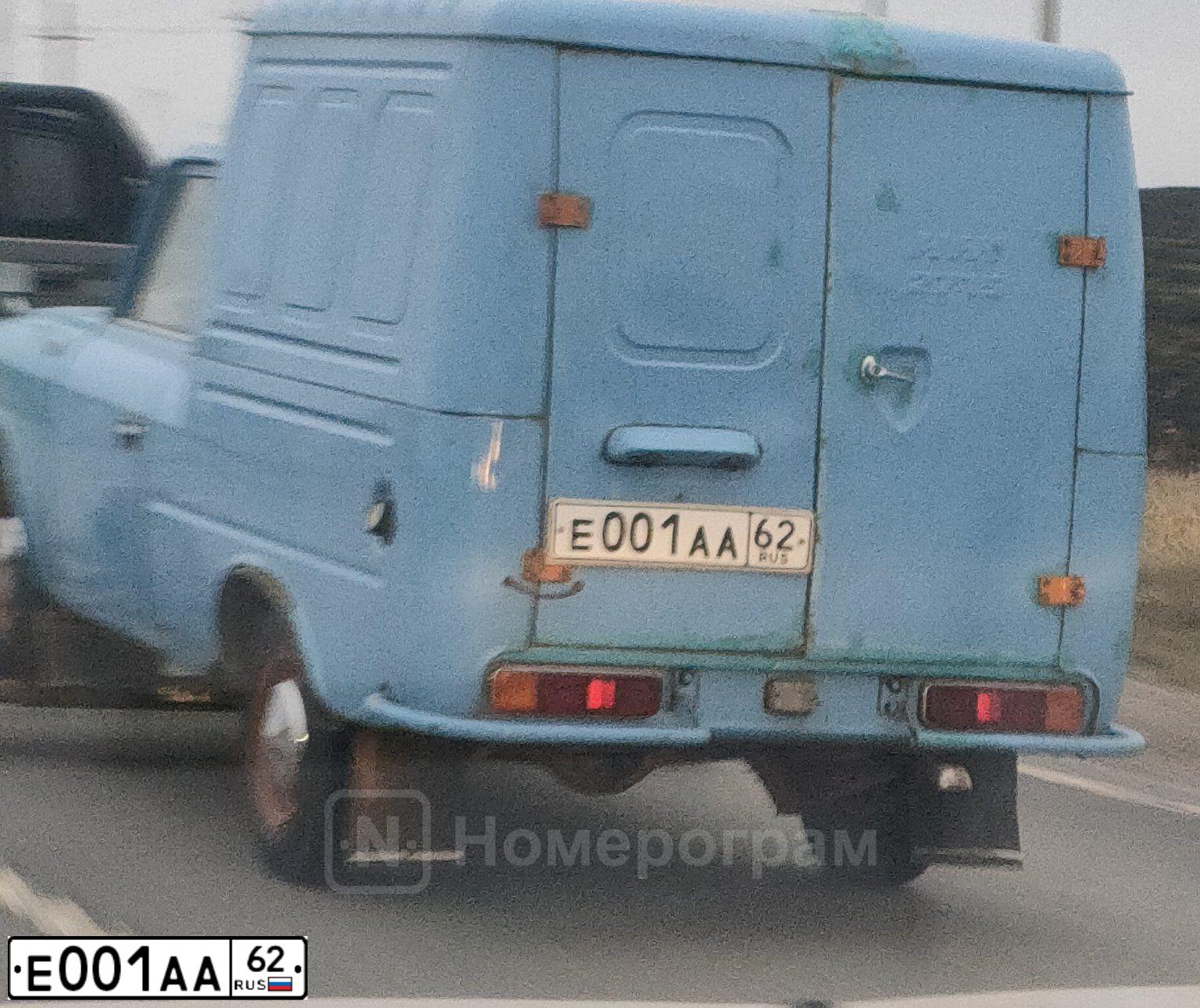 Фото автомобиля ИЖ 2715, 1982 — госномер Т117ОМ62