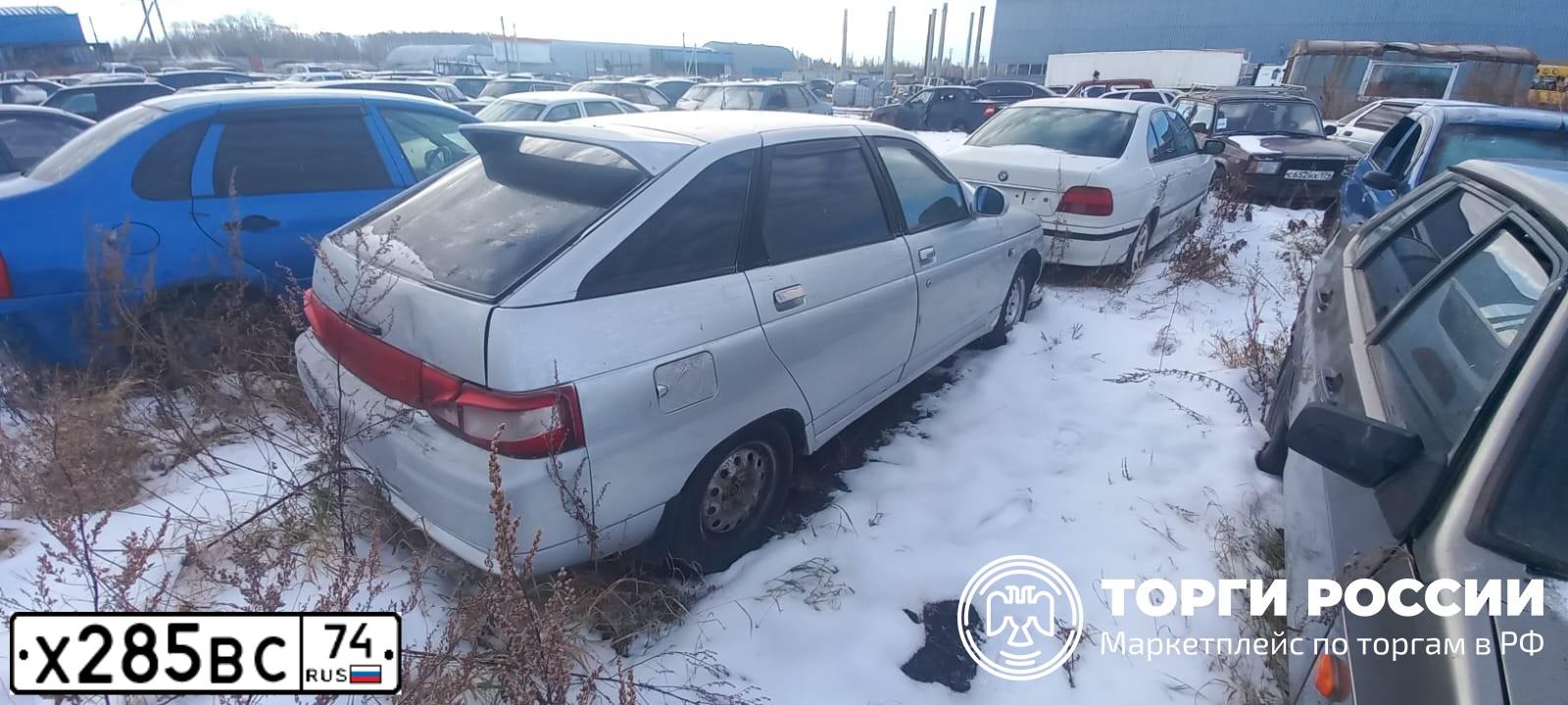 Фото автомобиля LADA 2112, 2006 — госномер Х285ВС74. Цвет: СВЕТЛО-СЕРЕБРИСТЫЙ МЕТАЛЛ