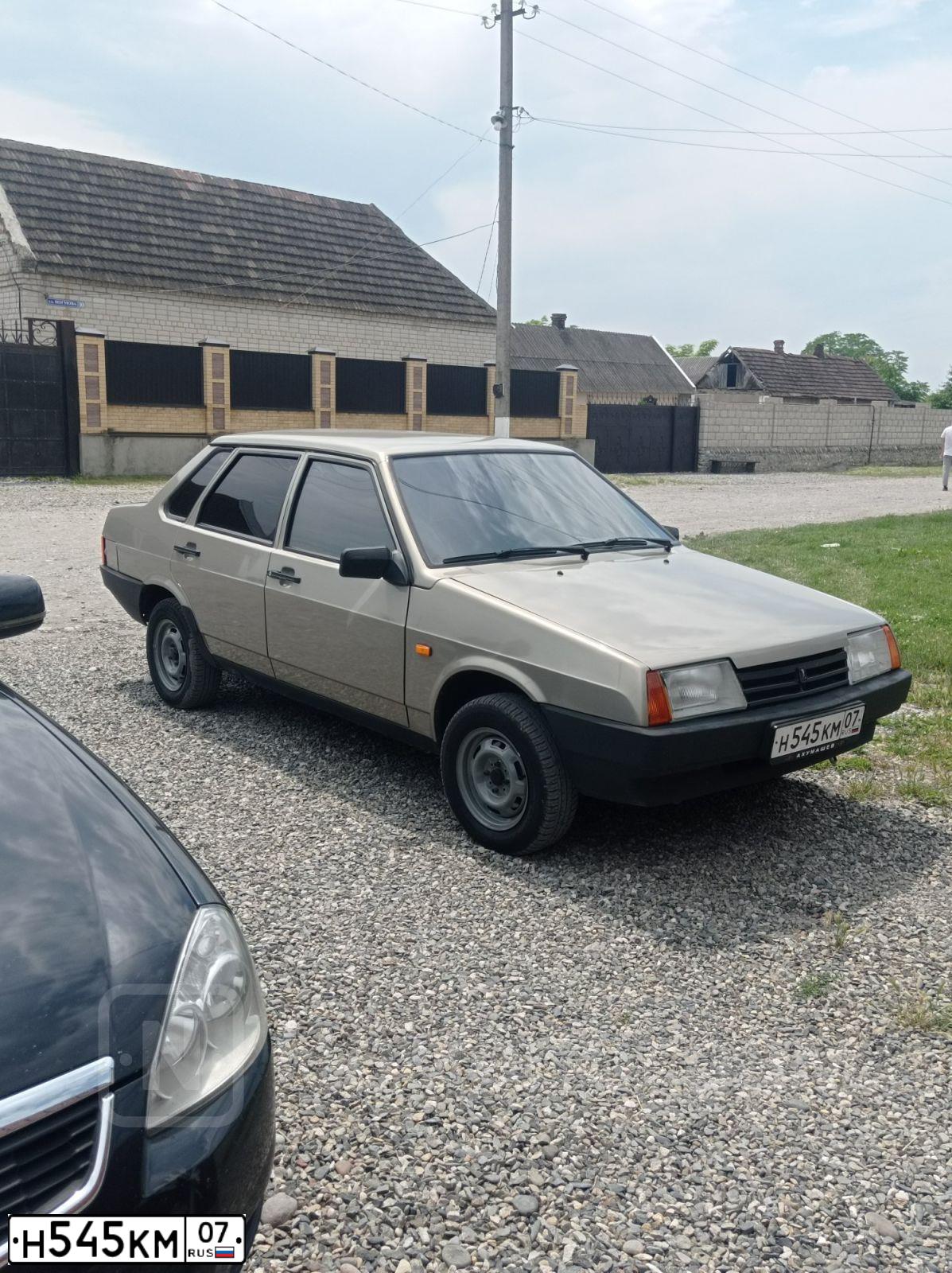 Фото автомобиля LADA 21099, 2003 — госномер Х345ММ07. Цвет: СЕРЕБРИСТО-БЕЖЕВЫЙ