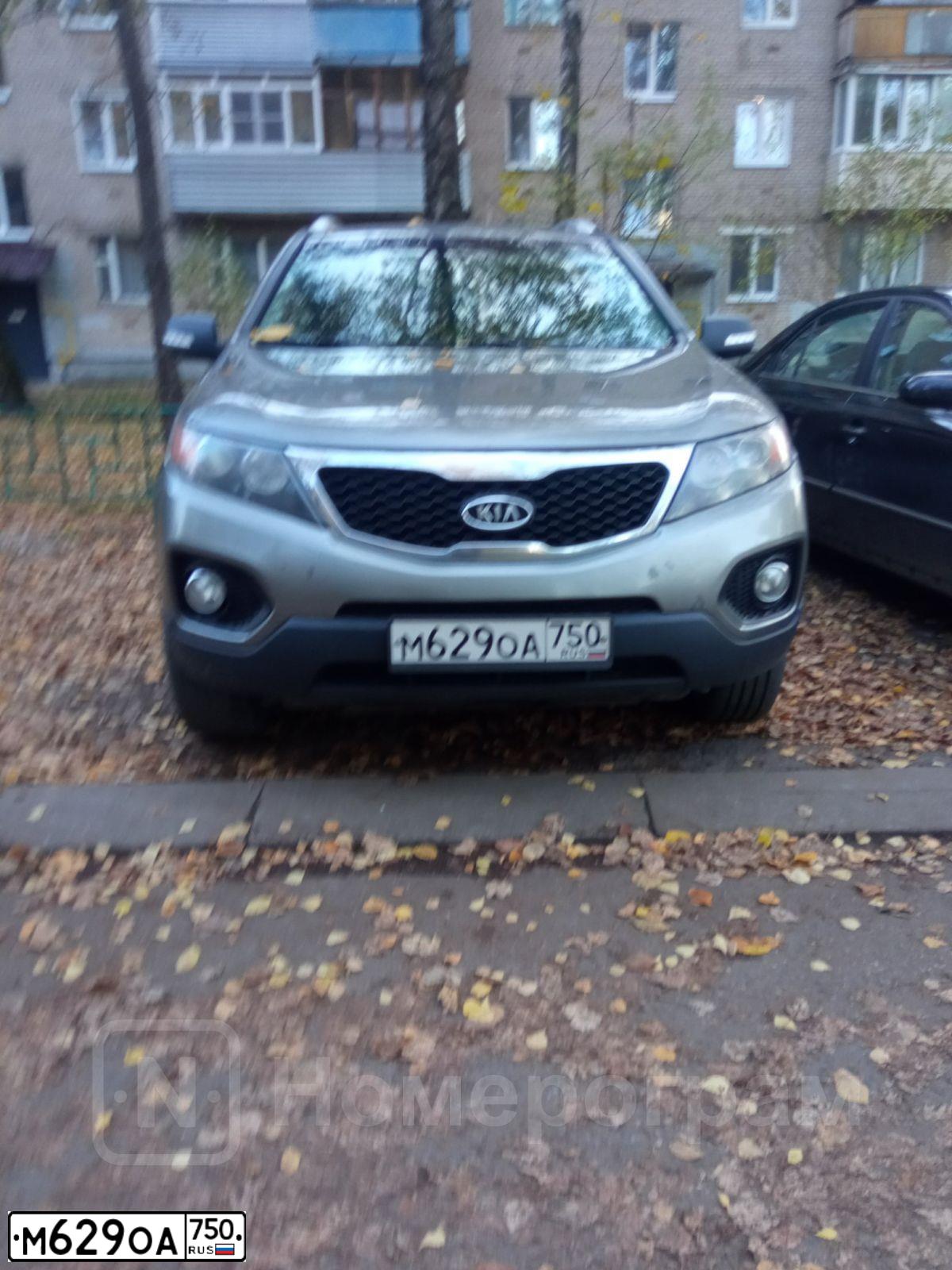 Фото автомобиля KIA SORENTO, 2012 — госномер Н861ВА180. Цвет: ПЕРЛАМУТРОВО-СЕРЕБРИСТЫЙ