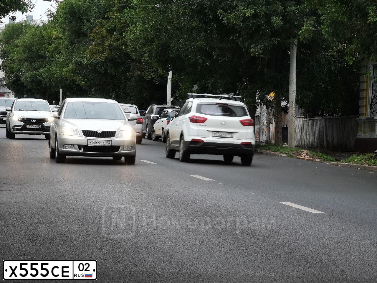 Фото автомобиля DAEWOO NEXIA, 2006 — госномер Р411ВР102. Цвет: СПЕЛАЯ ВИШНЯ