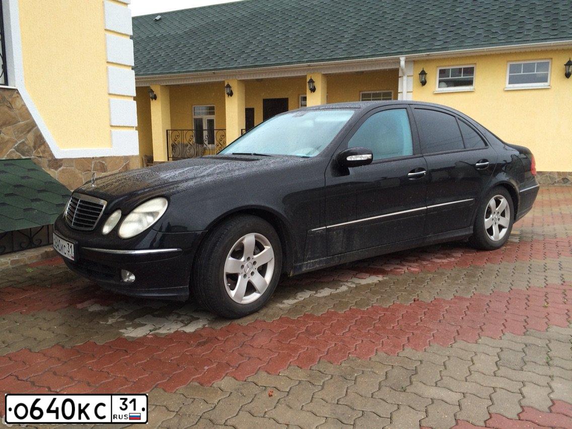 Фото автомобиля MERCEDES E-KLASSE, 2002 — госномер О640КС31. Цвет: ЧЕРНЫЙ