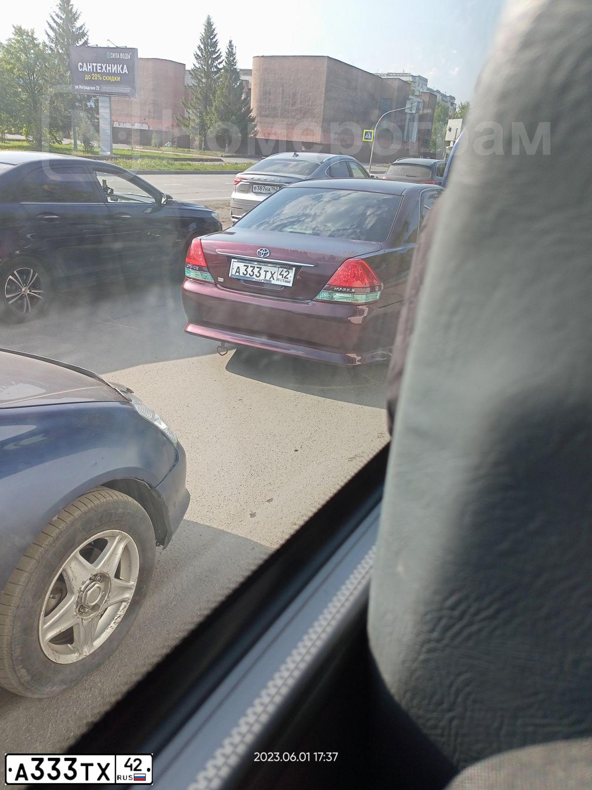 Фото автомобиля NISSAN QASHQAI, 2008 — госномер Р462КМ142. Цвет: ЧЕРНЫЙ