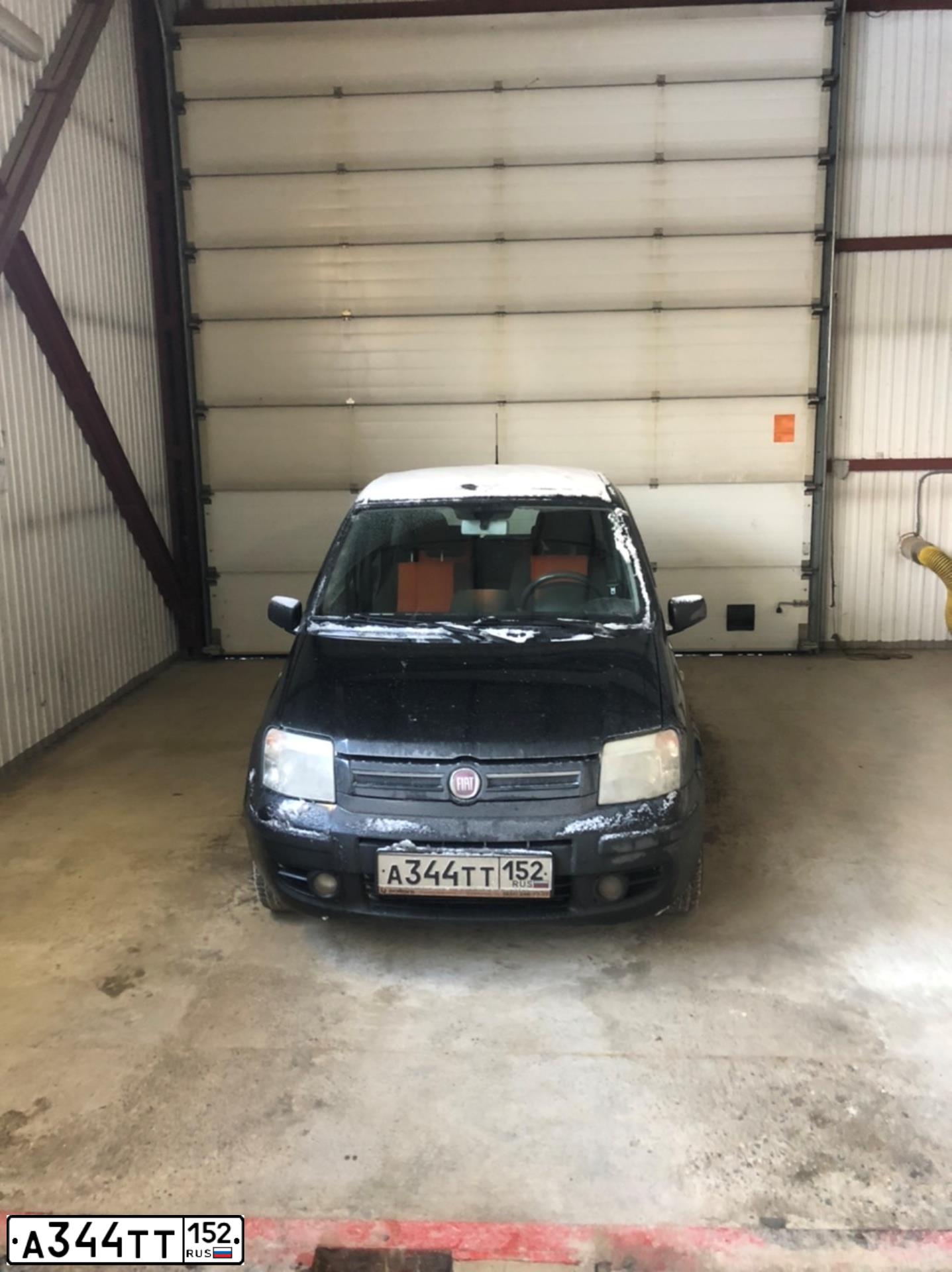 Фото автомобиля FIAT PANDA, 2008 — госномер А344ТТ152. Цвет: ЧЕРНЫЙ