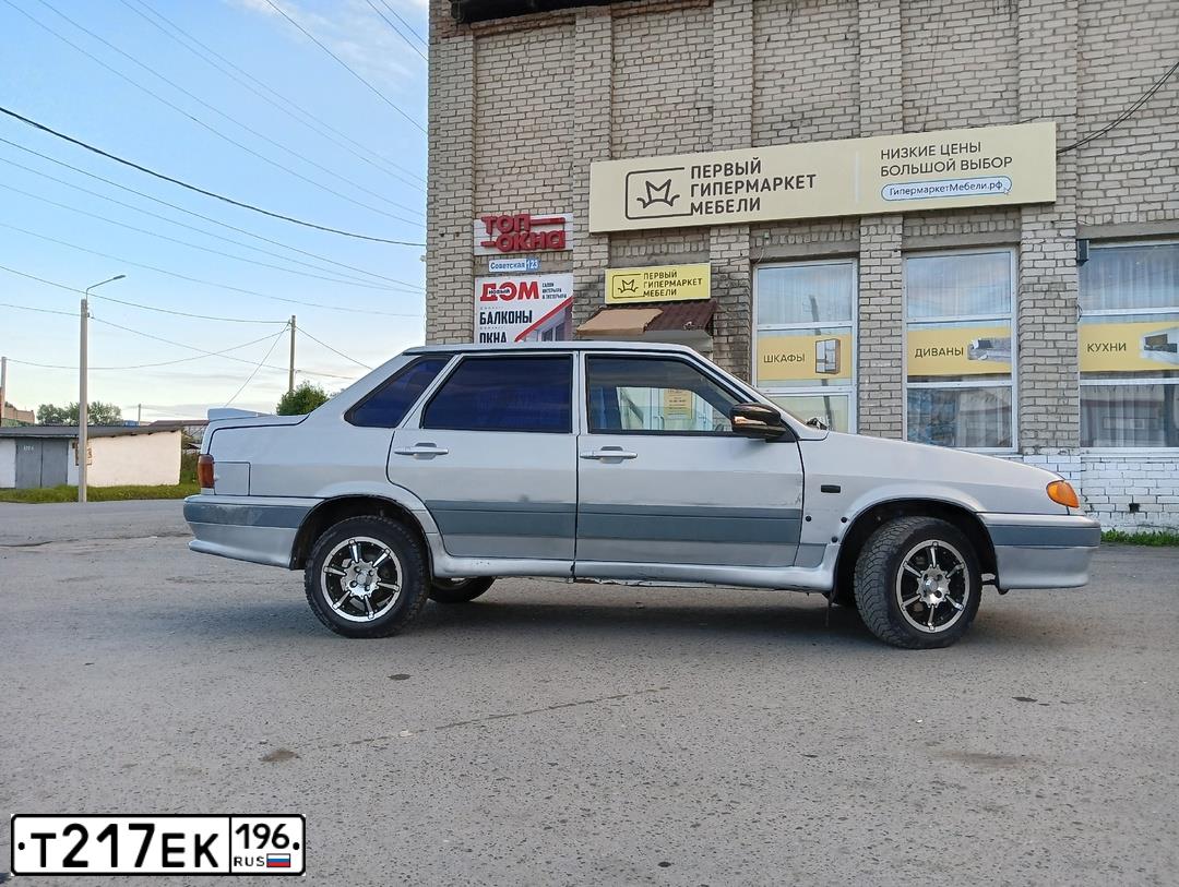 Фото автомобиля LADA 2115 SAMARA, 2005 — госномер Т217ЕК196. Цвет: СЕРЕБРИСТО-ЖЕЛТЫЙ