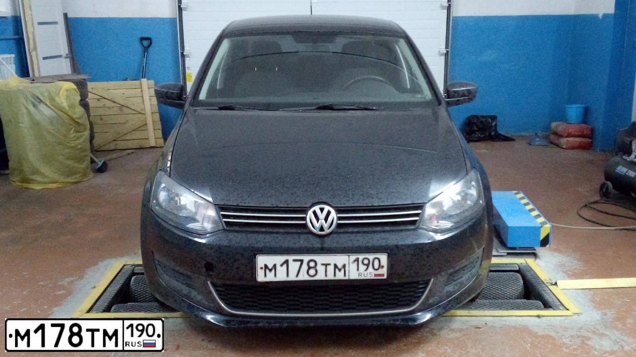 Фото автомобиля VOLKSWAGEN POLO, 2011 — госномер С451ТР62. Цвет: ЧЕРНЫЙ