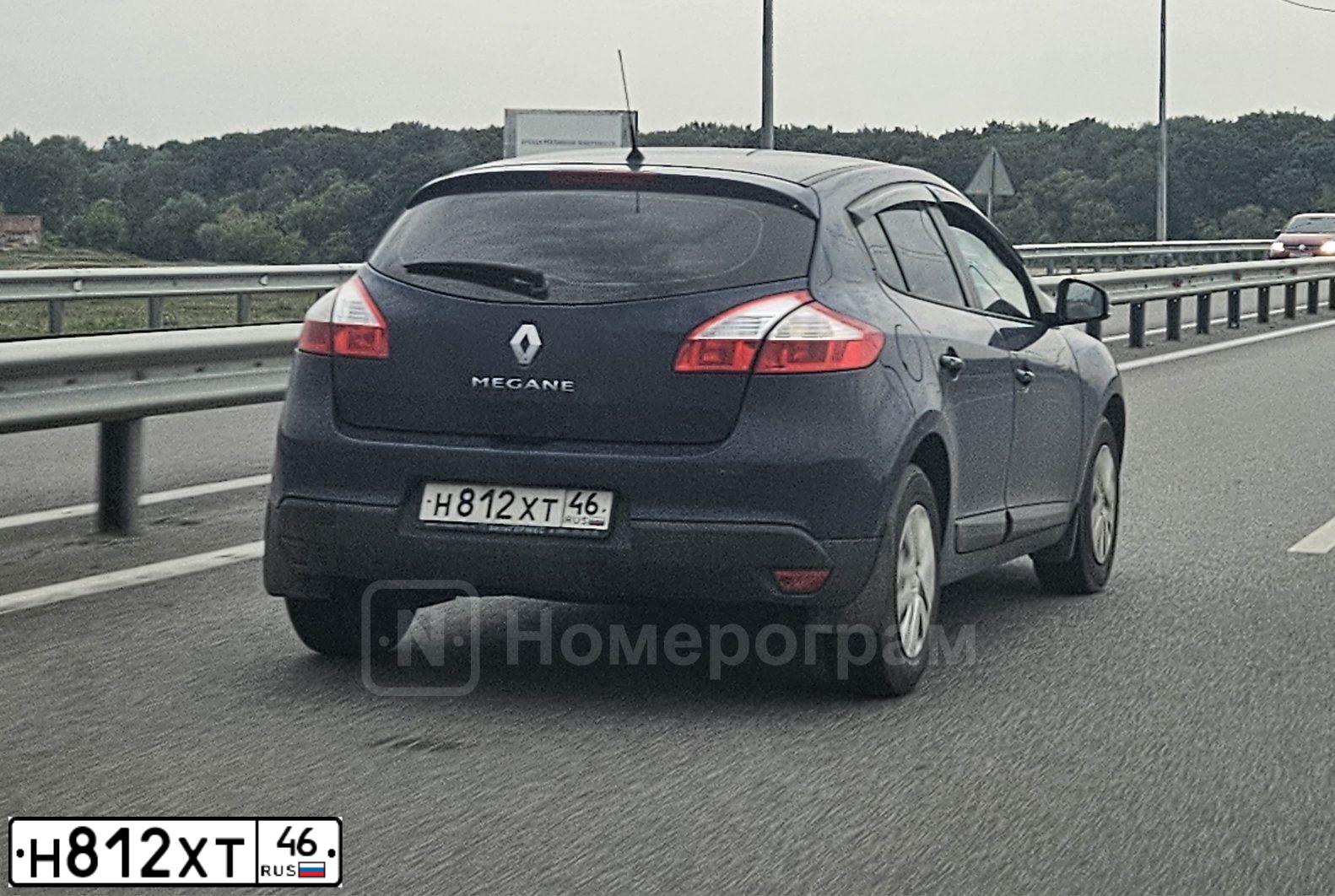 Фото автомобиля RENAULT MEGANE, 2011 — госномер Н812ХТ46. Цвет: СИНИЙ ТЕМНЫЙ