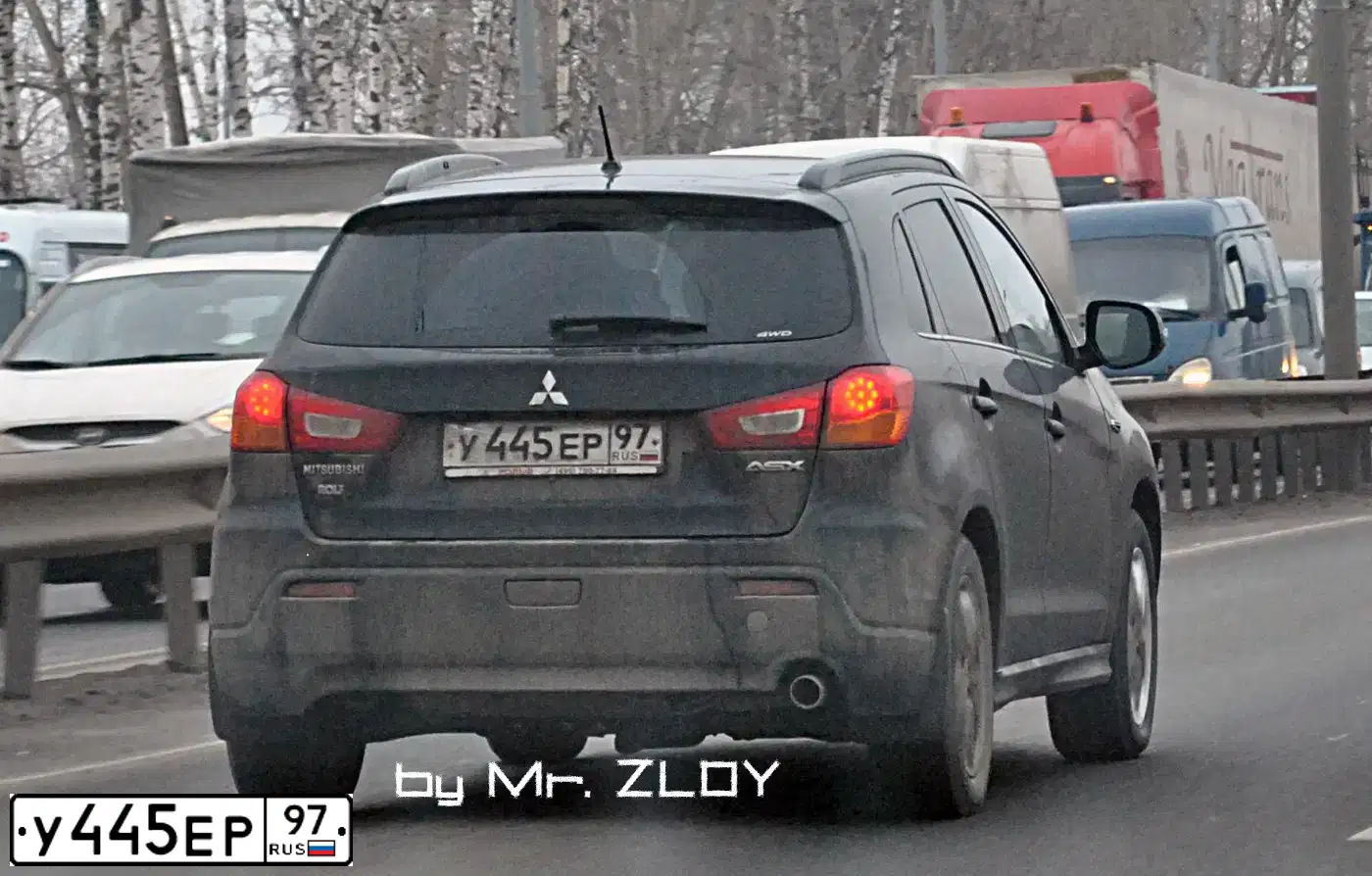 Фото автомобиля MITSUBISHI ASX, 2012 — госномер К357РС790. Цвет: ЧЕРНЫЙ