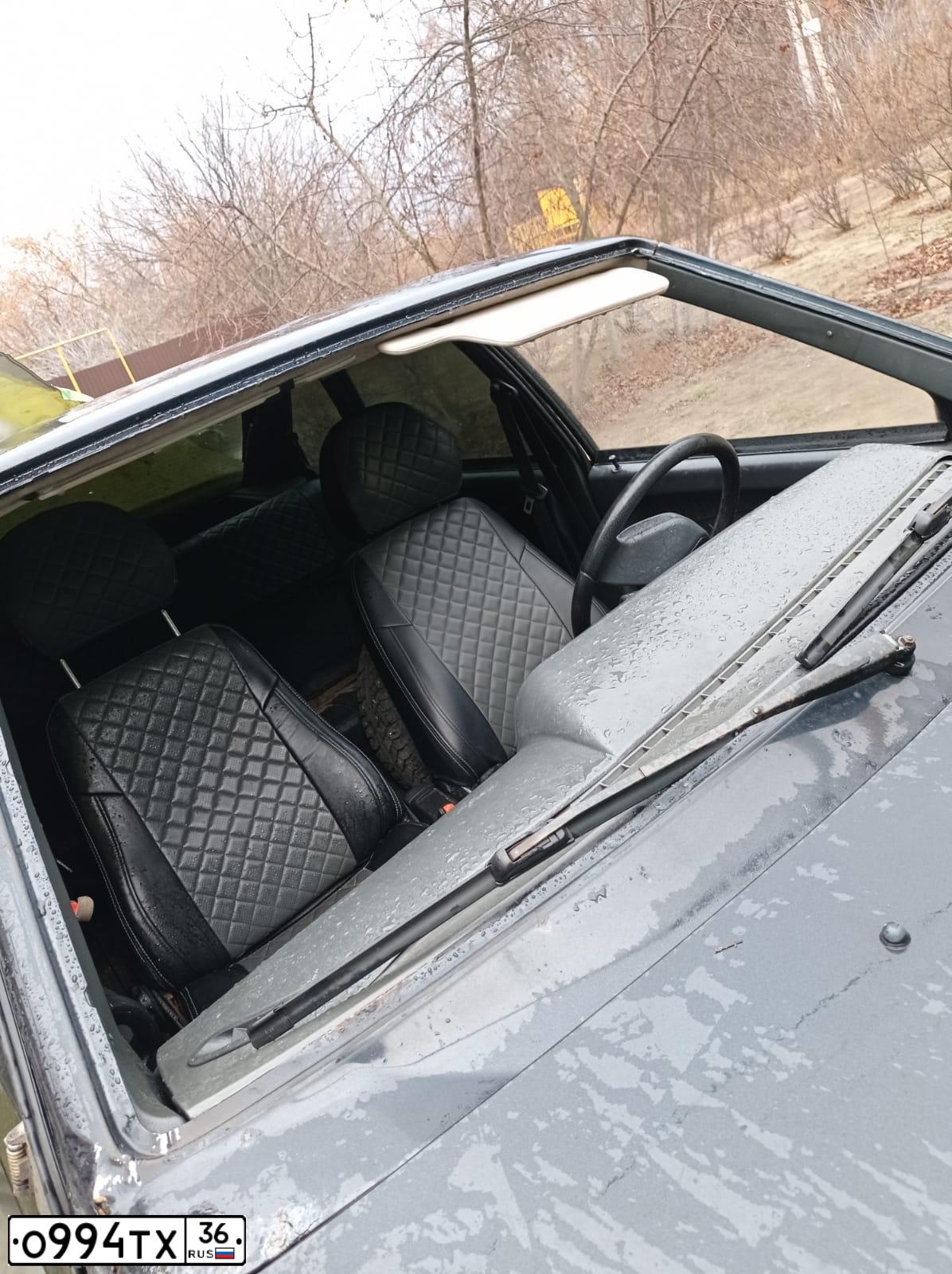 Фото автомобиля LADA 2114, 2007 — госномер Е520РТ136. Цвет: ГРАФИТОВЫЙ МЕТАЛИК