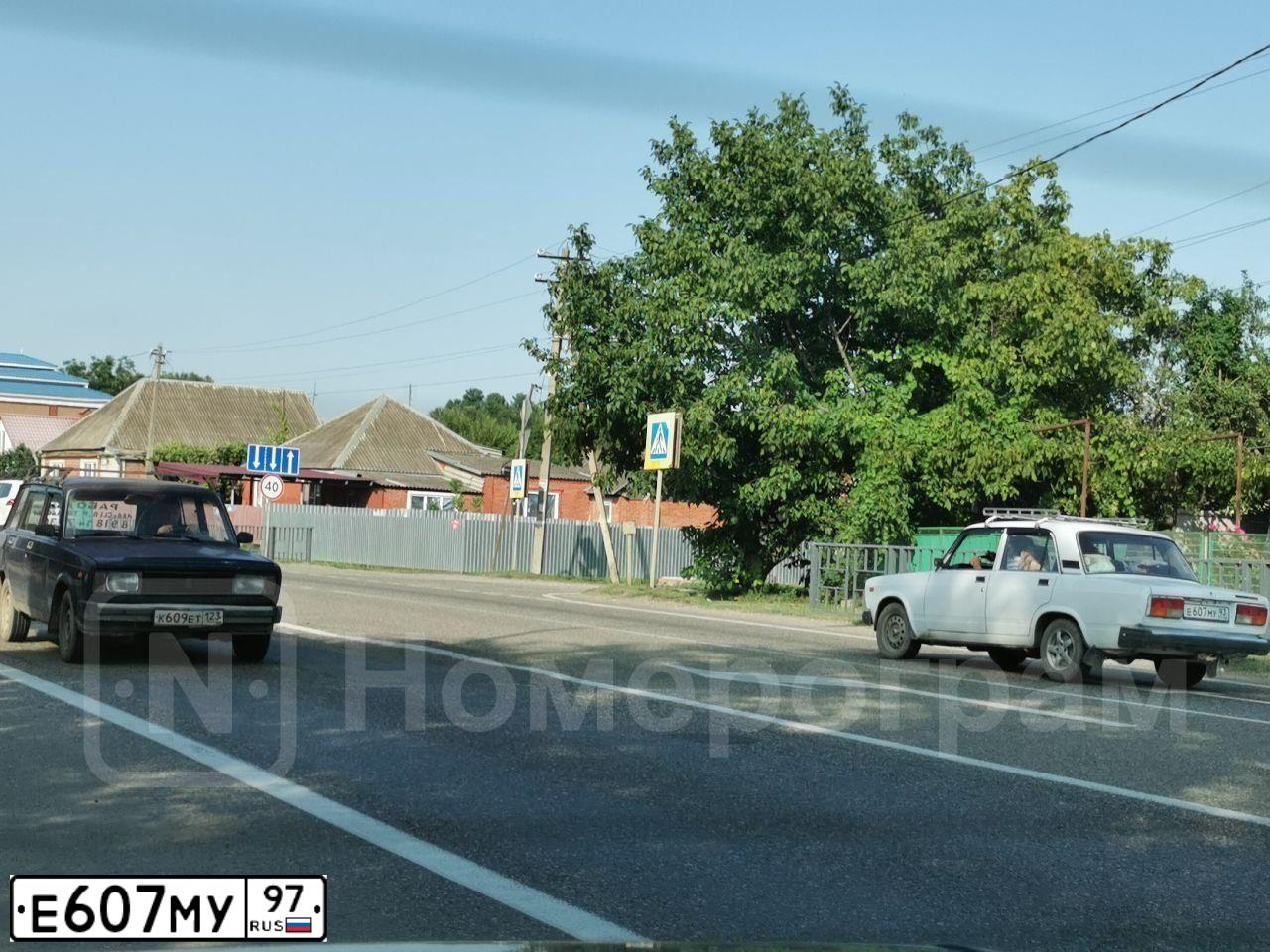 Фото автомобиля ХЕНДЭ АКЦЕНТ, 2003 — госномер К806МТ761. Цвет: ТЕМНО-СЕРЫЙ