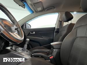 Фото автомобиля KIA SPORTAGE, 2012 — госномер У230ОО47. Цвет: Серый
