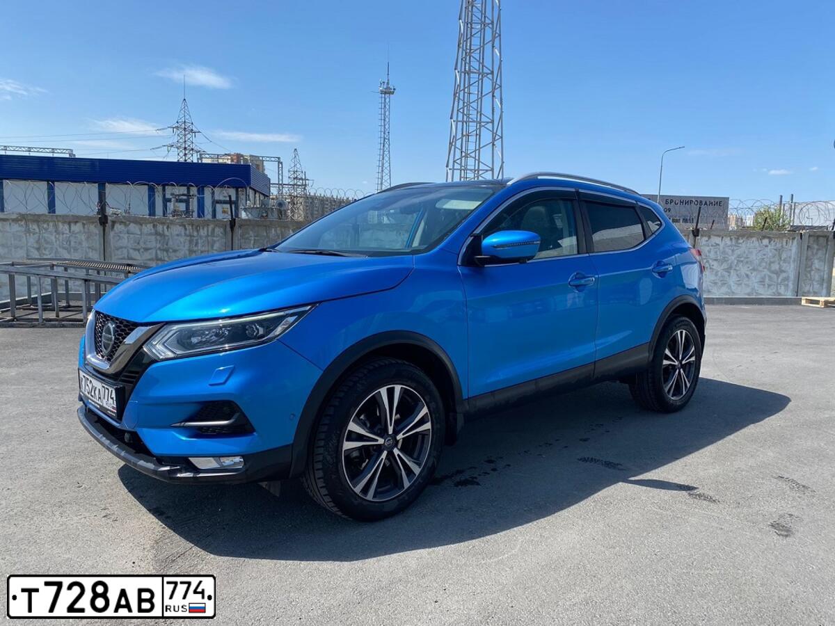 Фото автомобиля NISSAN QASHQAI, 2020 — госномер О101НА33. Цвет: синий