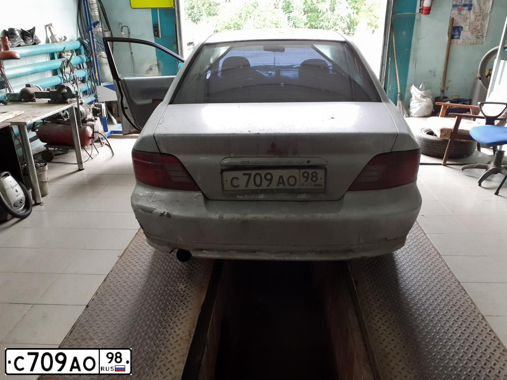 Фото автомобиля МИЦУБИСИ ГАЛАНТ, 2001 — госномер М552ВК774. Цвет: Серый