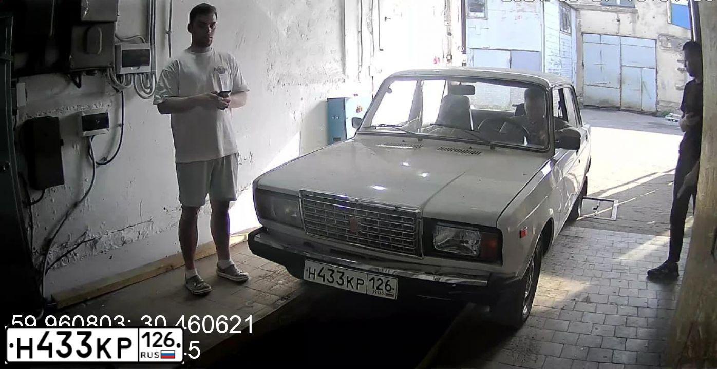 Фото автомобиля LADA 2107, 2011 — госномер С978МО53. Цвет: Белый