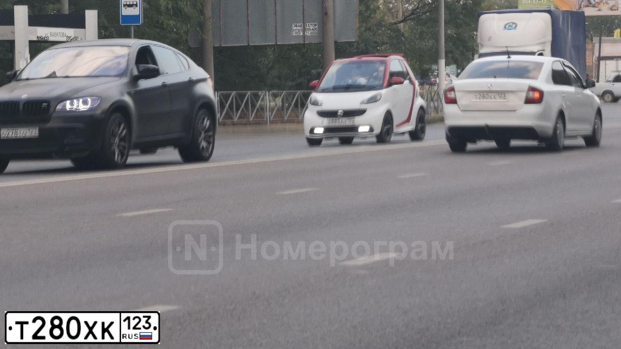 Фото автомобиля LADA VESTA, 2019 — госномер Т280ХК123. Цвет: Белый