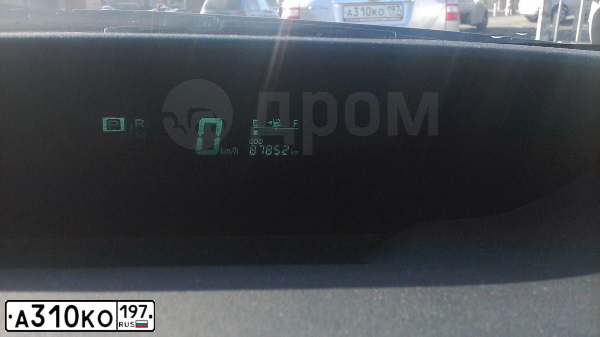Фото автомобиля HONDA CR-V, 2010 — госномер В003ОО40. Цвет: Серебристый