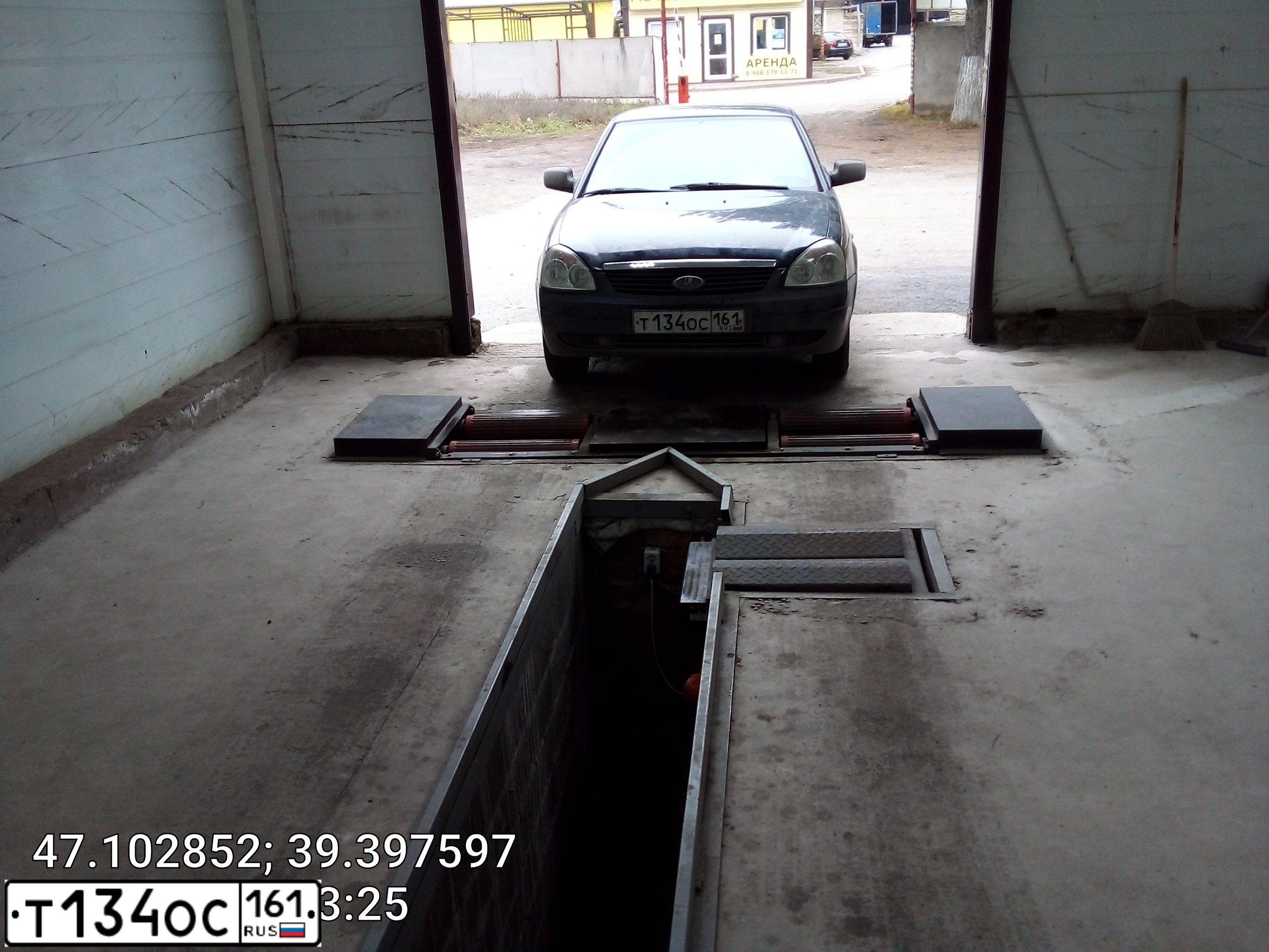 Фото автомобиля LADA 2170 PRIORA, 2007 — госномер Т134ОС161. Цвет: ЧЕРНЫЙ