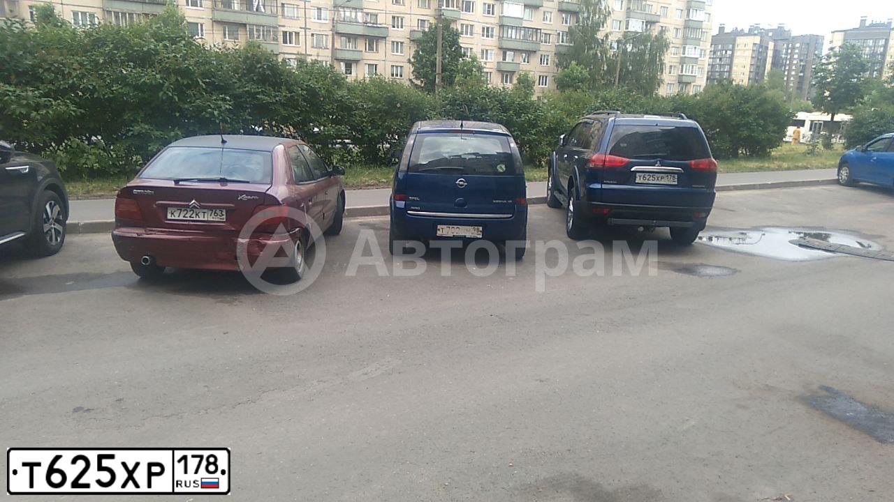Фото автомобиля MITSUBISHI PAJERO SPORT, 2015 — госномер Т625ХР178. Цвет: синий