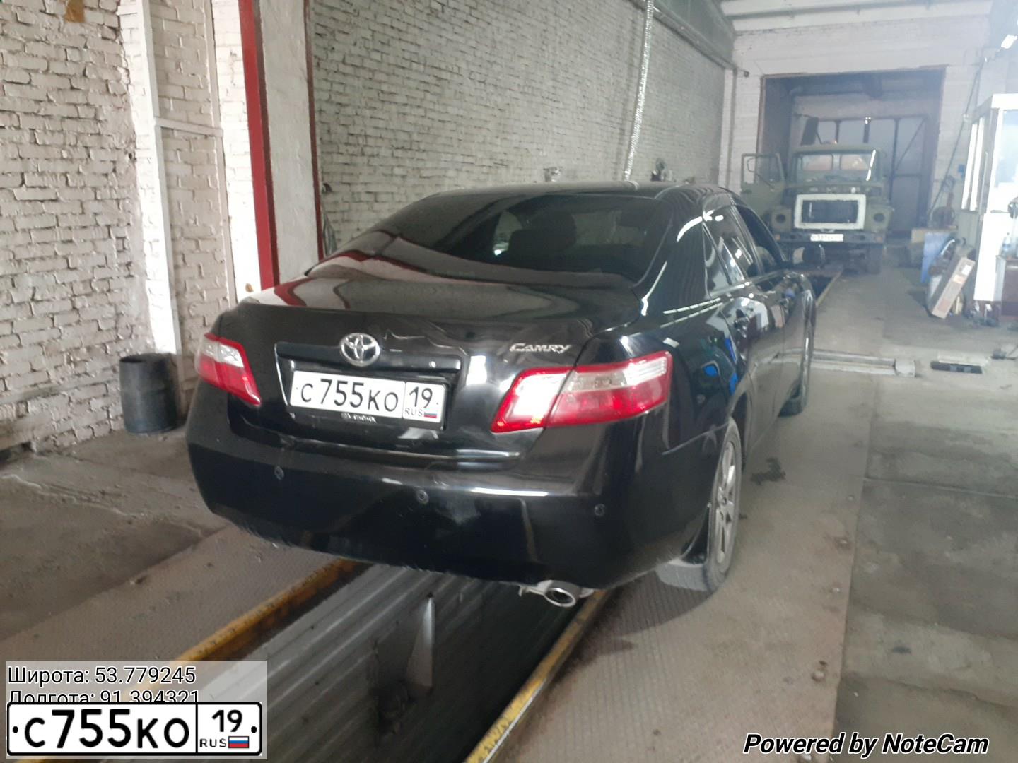 Фото автомобиля TOYOTA CAMRY, 2007 — госномер У796ВН17. Цвет: ЧЕРНЫЙ