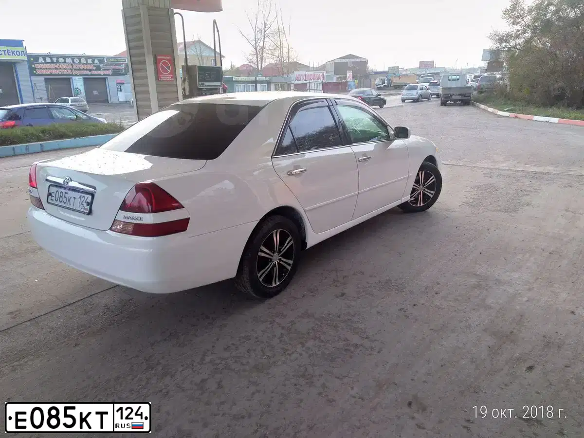 Фото автомобиля TOYOTA MARK II, 2001 — госномер О690УТ154