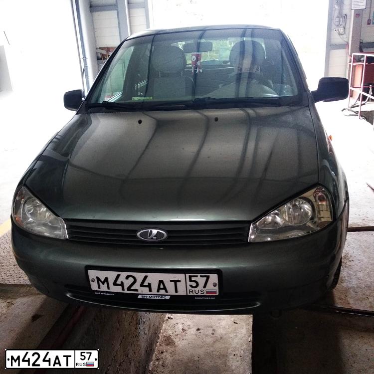 Фото автомобиля LADA 1118 KALINA, 2010 — госномер М424АТ57. Цвет: Темно-серый металлик