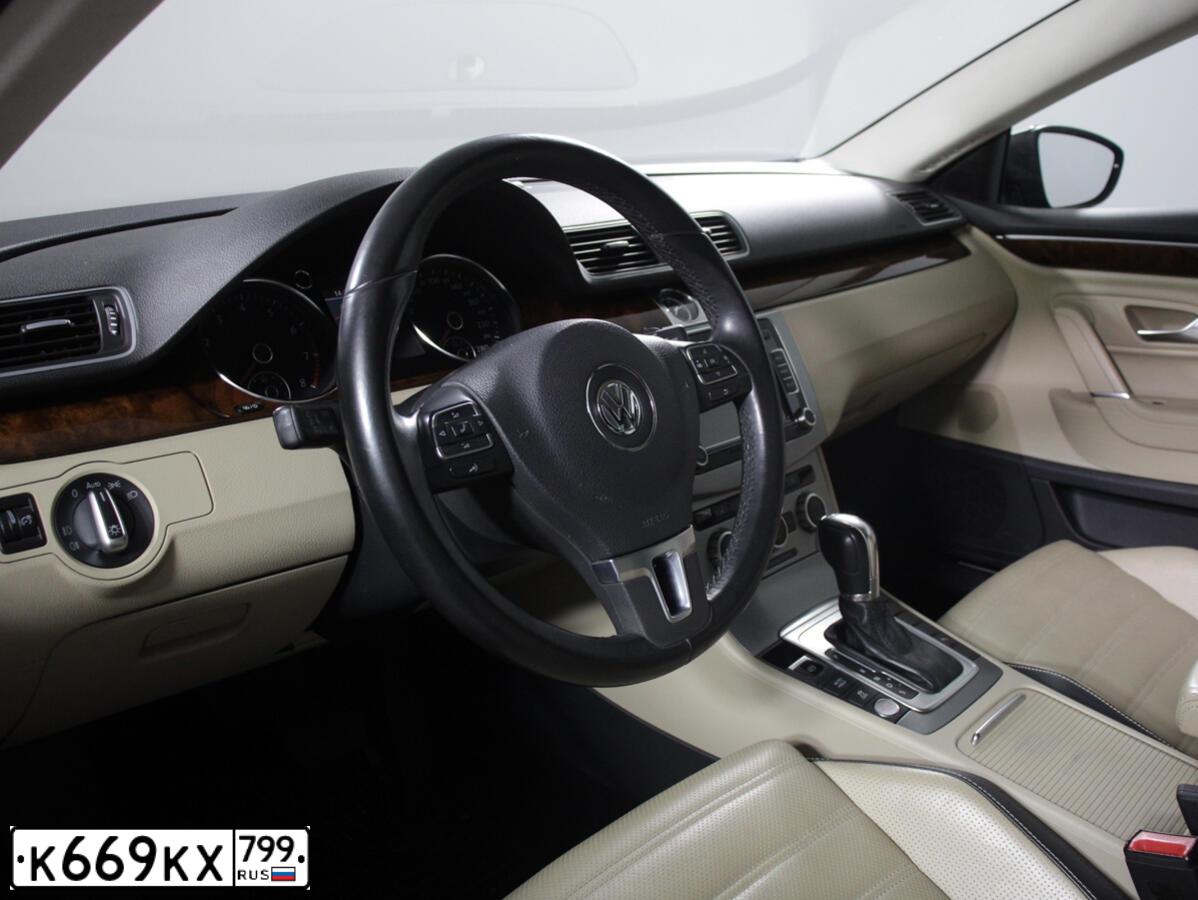 Фото автомобиля VOLKSWAGEN CC, 2013 — госномер О039ВВ977. Цвет: Коричневый
