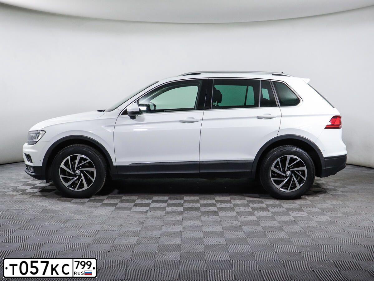Фото автомобиля VOLKSWAGEN TIGUAN, 2018 — госномер Р445ВА40. Цвет: Белый