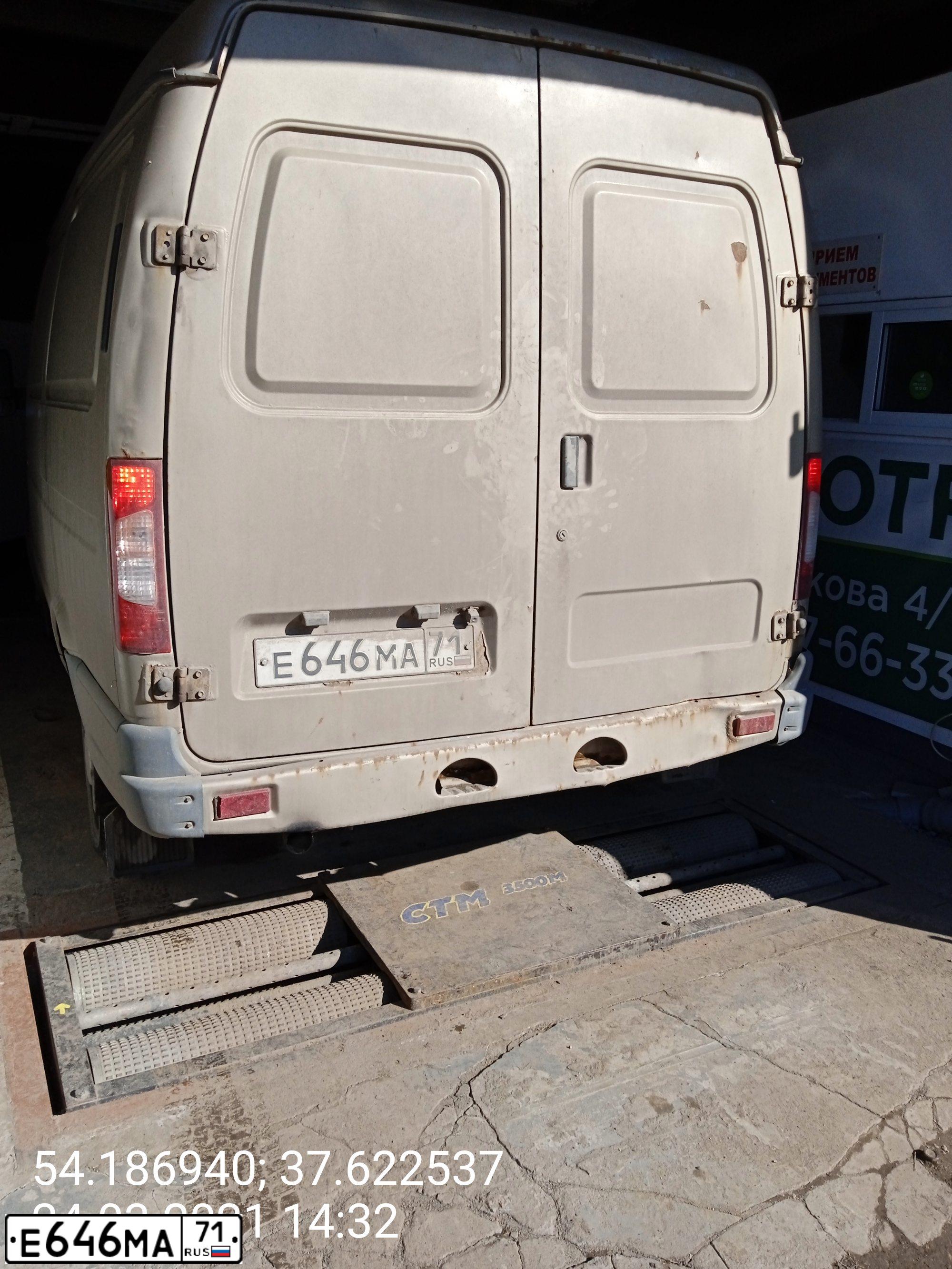 Фото автомобиля GAZ 2752 SOBOL, 2006 — госномер Е646МА71. Цвет: ОМЕГА 2