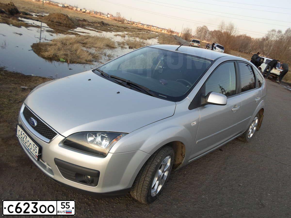 Фото автомобиля FORD FOCUS, 2006 — госномер Н560АУ55. Цвет: СЕРЕБРИСТЫЙ