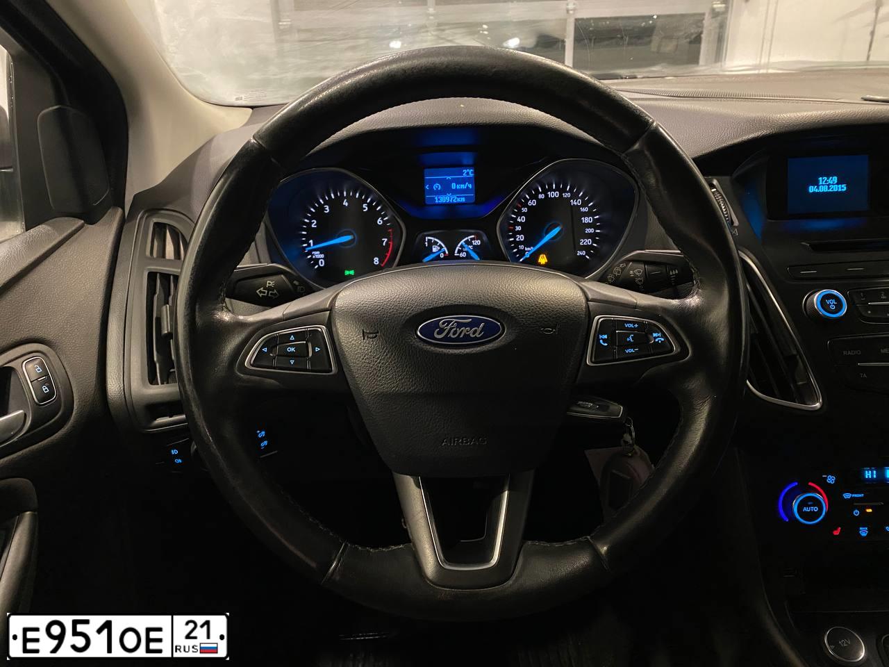 Фото автомобиля FORD ФОКУС, 2015 — госномер Н800ЕР21. Цвет: СЕРО-КОРИЧНЕВЫЙ