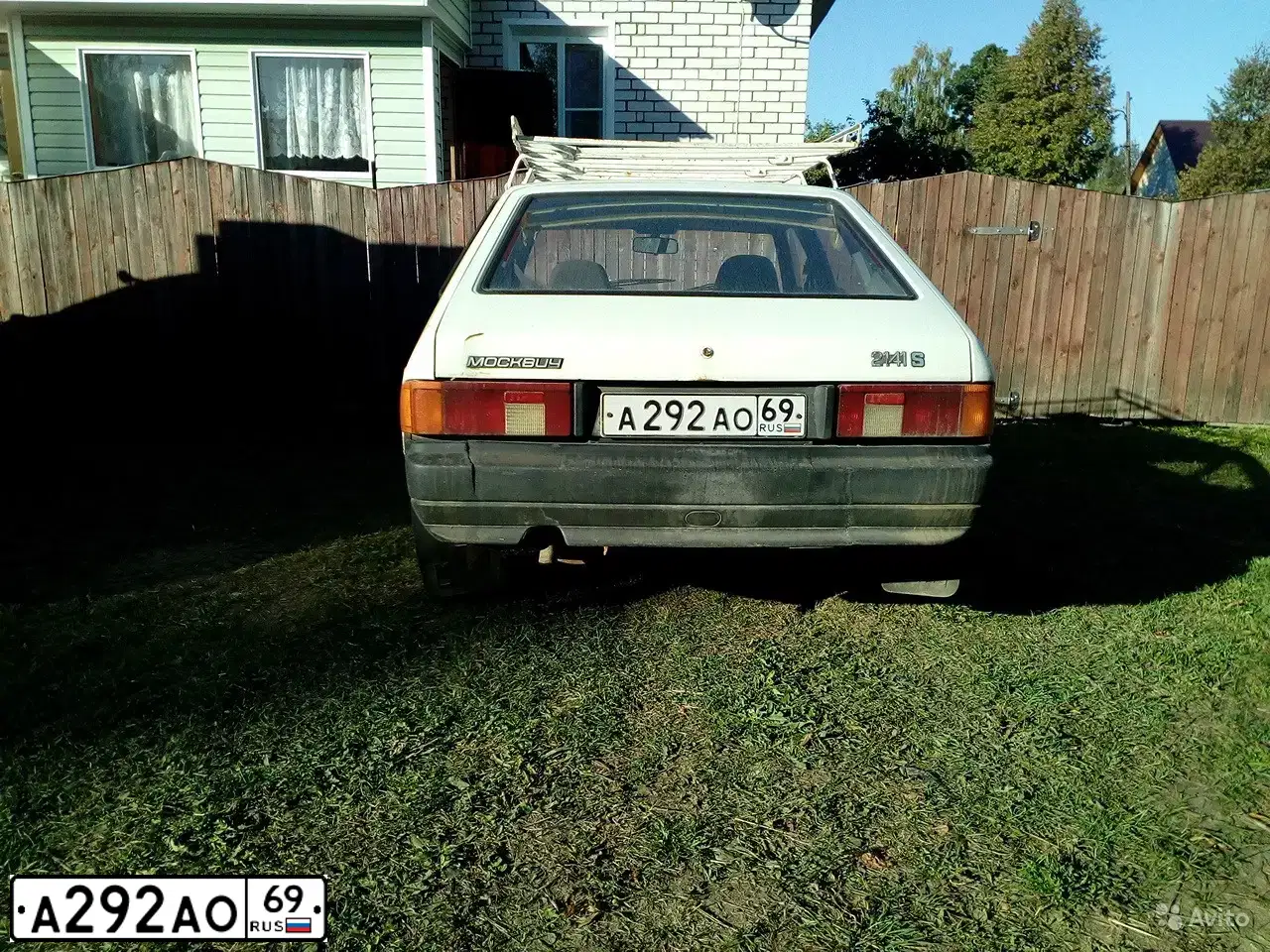 Фото автомобиля MOSKVICH 2141, 1995 — госномер Н580ОО32. Цвет: Белый