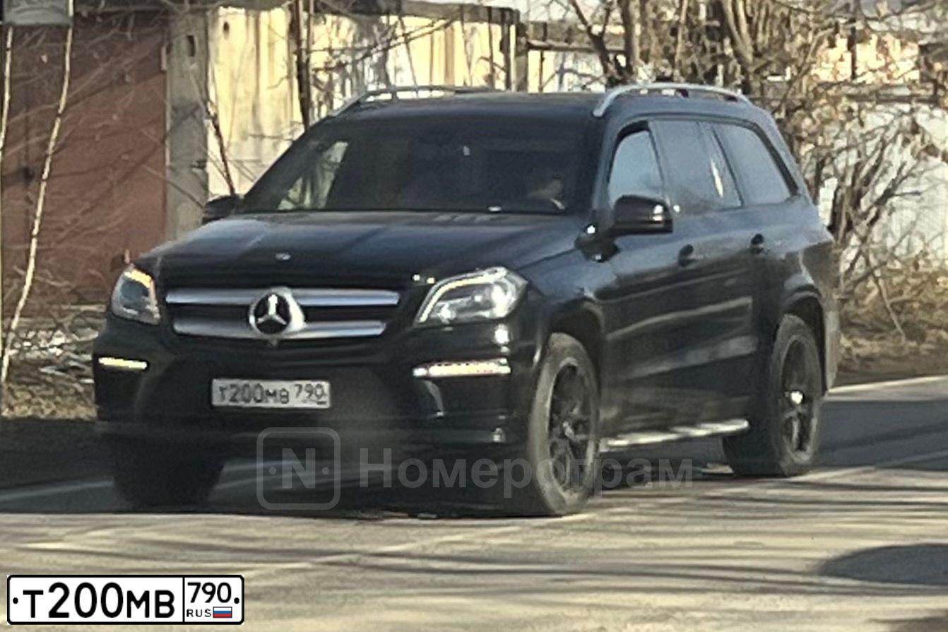 Фото автомобиля MERCEDES GL-KLASSE, 2013 — госномер Т200МВ790. Цвет: ЧЕРНЫЙ