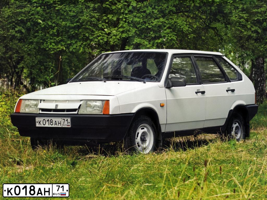Фото автомобиля LADA 2109, 1988 — госномер Е915ТХ62. Цвет: Белый
