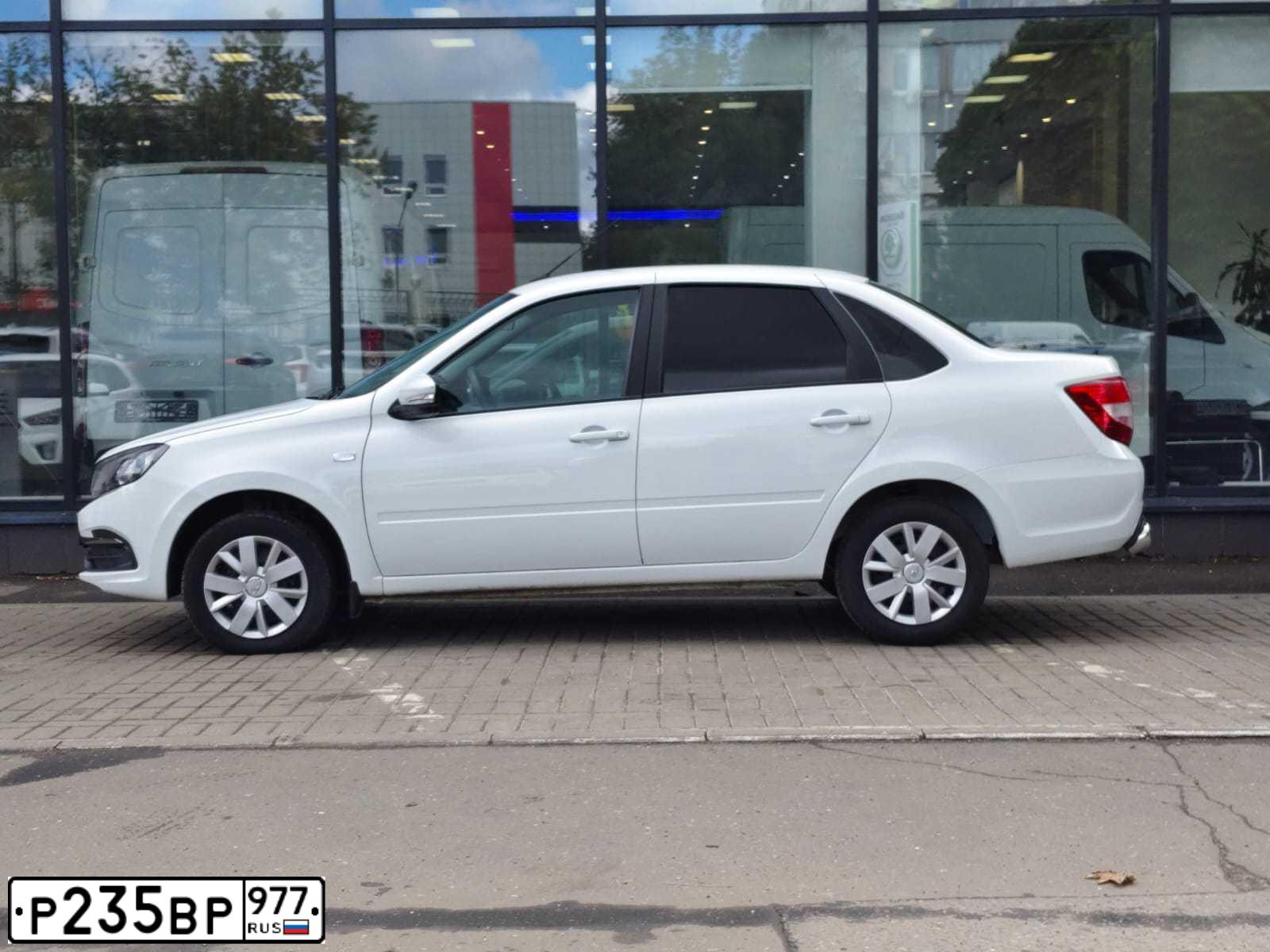 Фото автомобиля LADA GRANTA, 2024 — госномер С188ЕР126