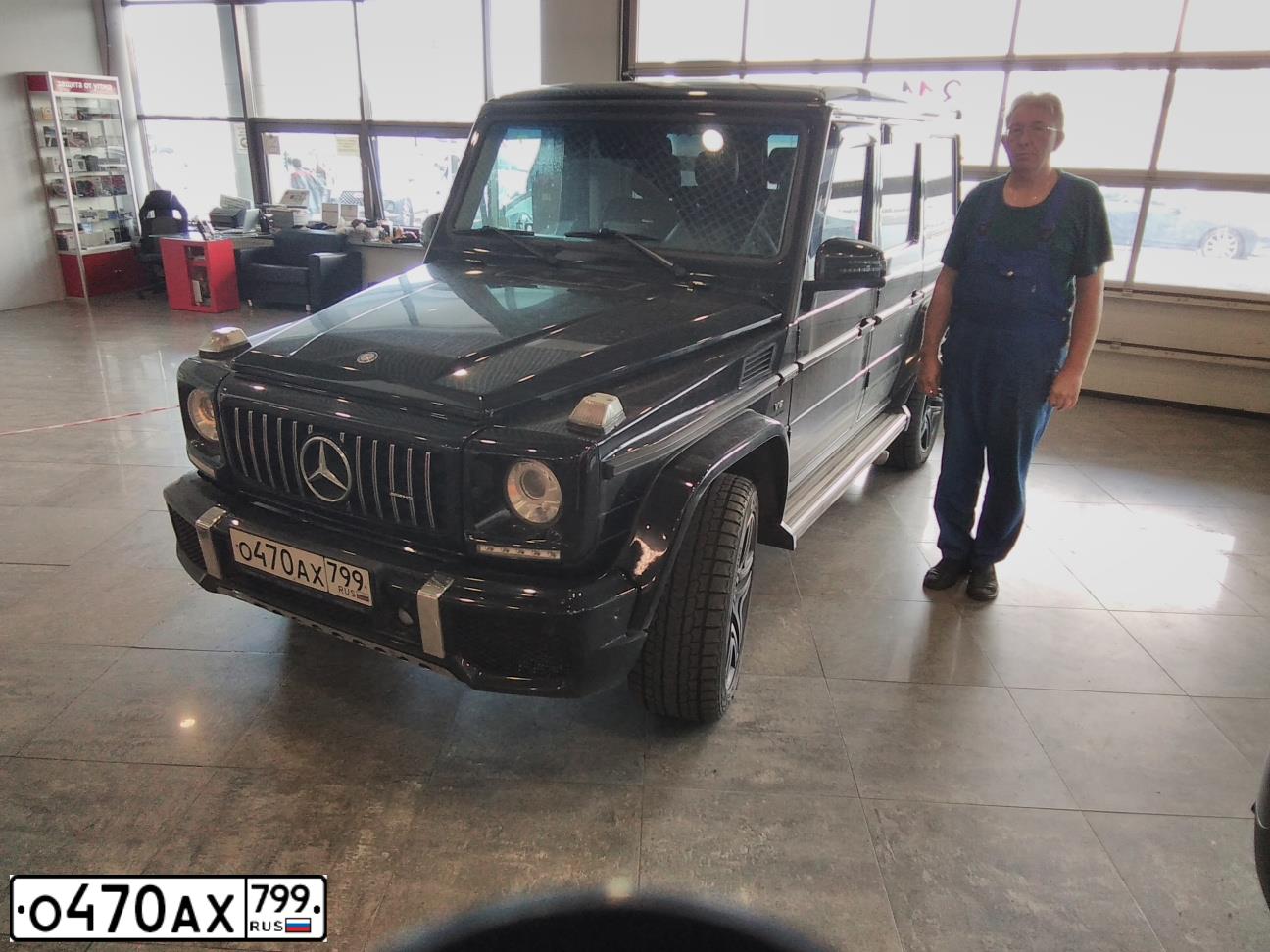 Фото автомобиля MERCEDES G-KLASSE, 2015 — госномер О470АХ799. Цвет: ЧЕРНЫЙ