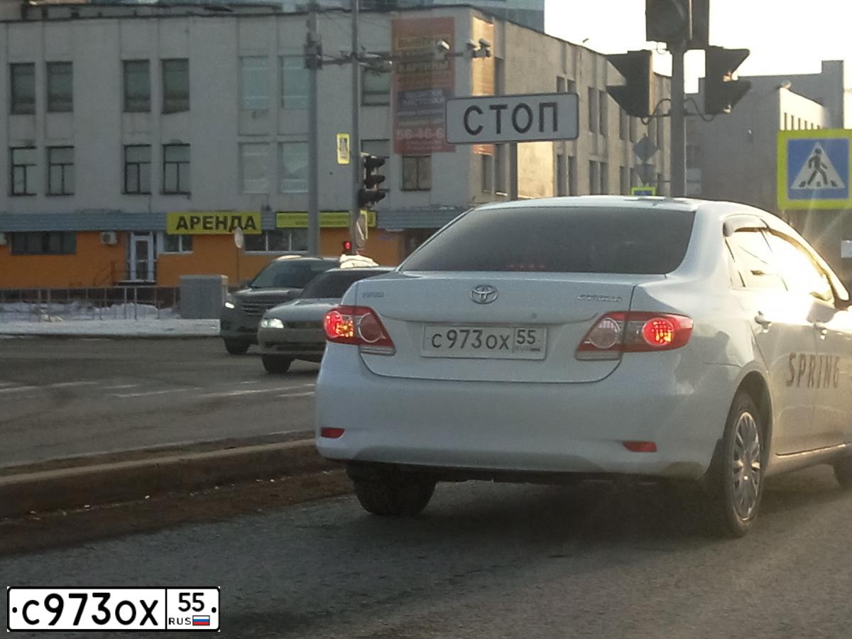 Фото автомобиля TOYOTA COROLLA, 2012 — госномер С973ОХ55. Цвет: БЕЛЫЙ