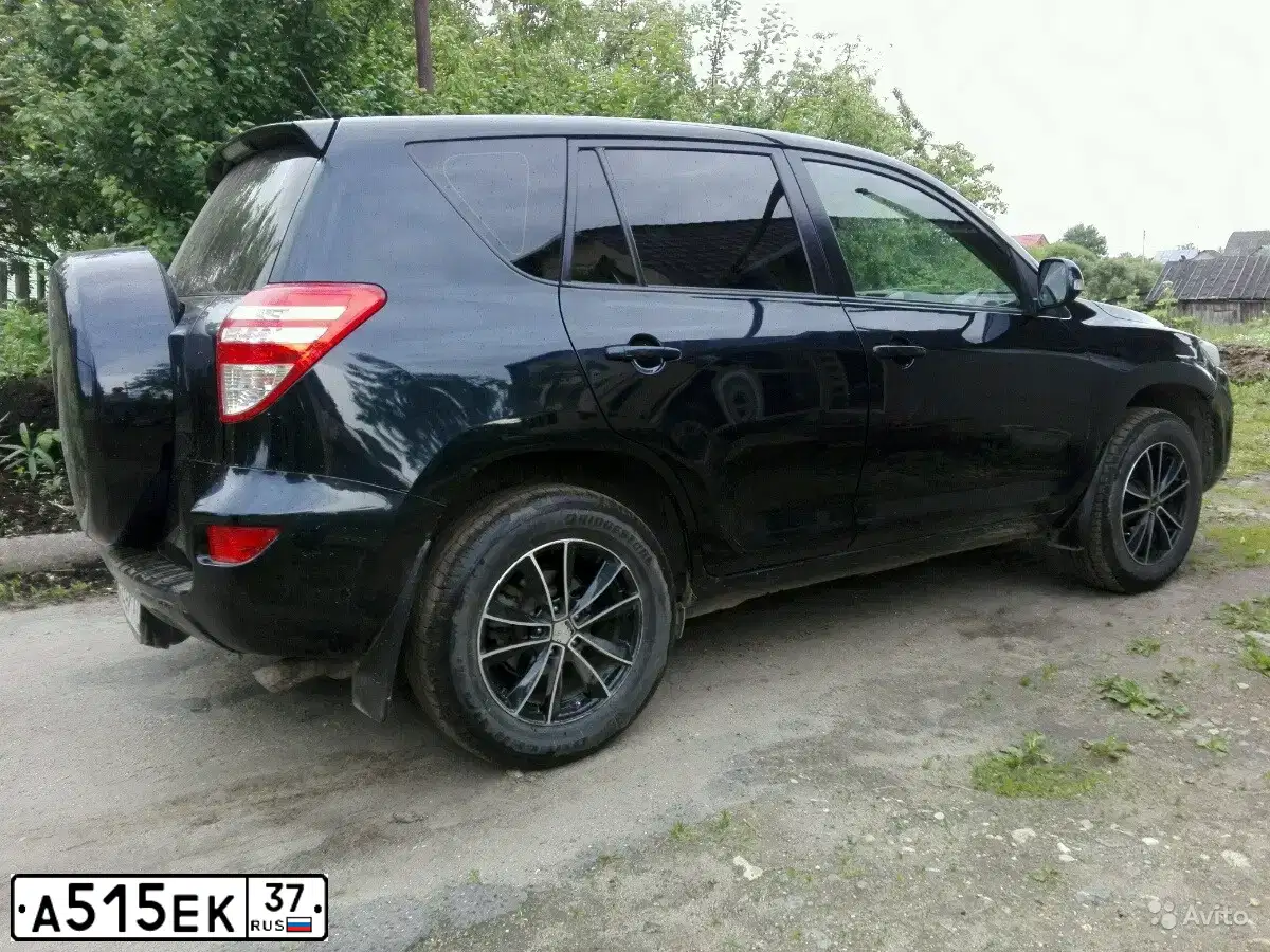 Фото автомобиля TOYOTA RAV4, 2012 — госномер А515ЕК37. Цвет: ТЕМНО-СЕРЫЙ