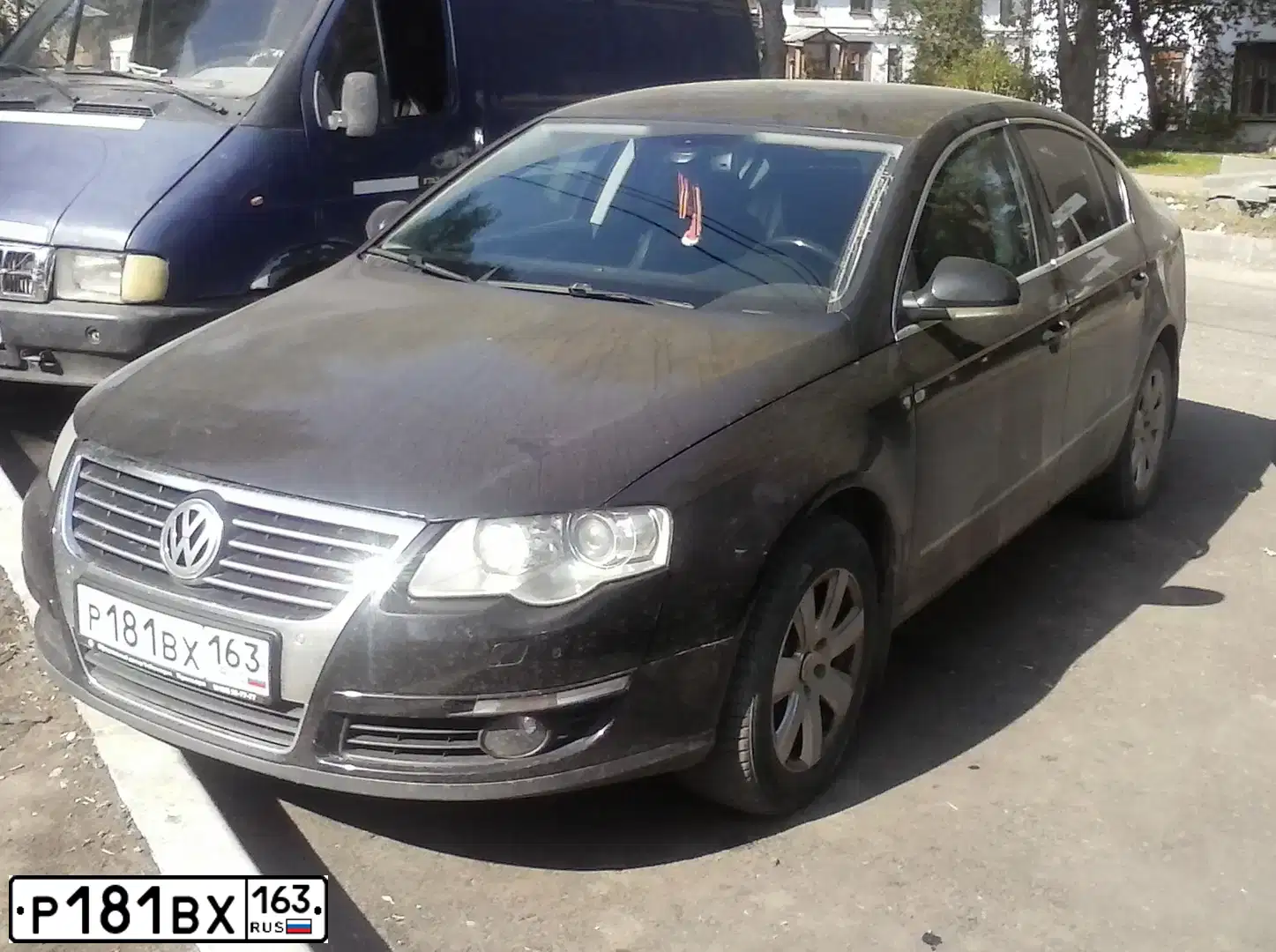 Фото автомобиля VOLKSWAGEN PASSAT, 2006 — госномер Т719СХ73. Цвет: ЧЕРНЫЙ