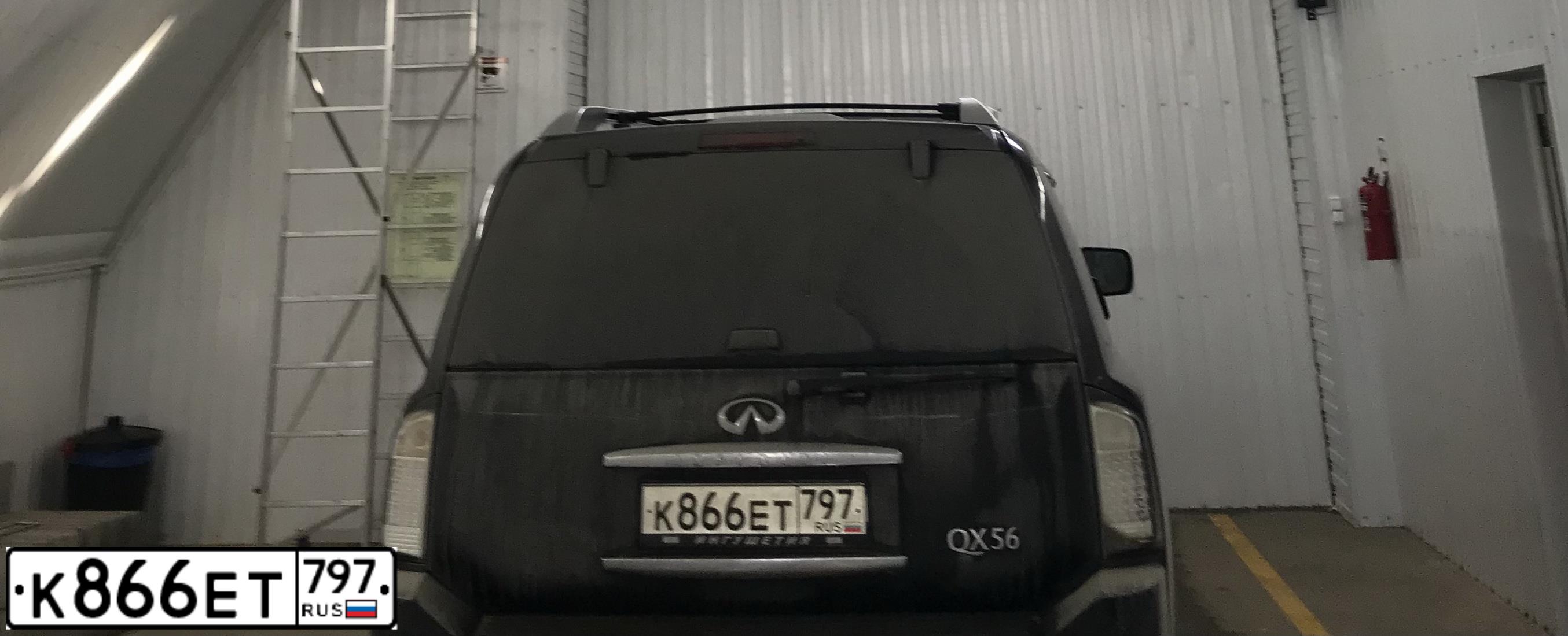 Фото автомобиля INFINITI I QX80 QX56, 2008 — госномер М482КР126. Цвет: ЧЕРНЫЙ