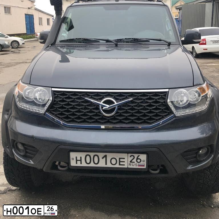 Фото автомобиля TOYOTA LANDCRUISER 200, 2010 — госномер С284КА797. Цвет: ЧЕРНЫЙ
